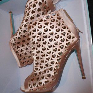 BETSEY JOHNSON OPEN TOE WOMAN HEELS SHOES SZ-8M